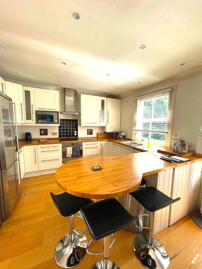 Sunny 2 Bedroom, 2 Bathroom Apartment With Roof Terrace Londra Esterno foto