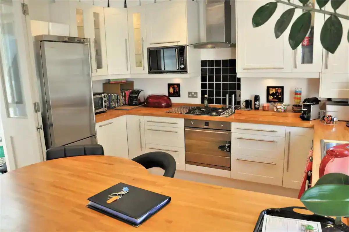 Sunny 2 Bedroom, 2 Bathroom Apartment With Roof Terrace Londra Esterno foto